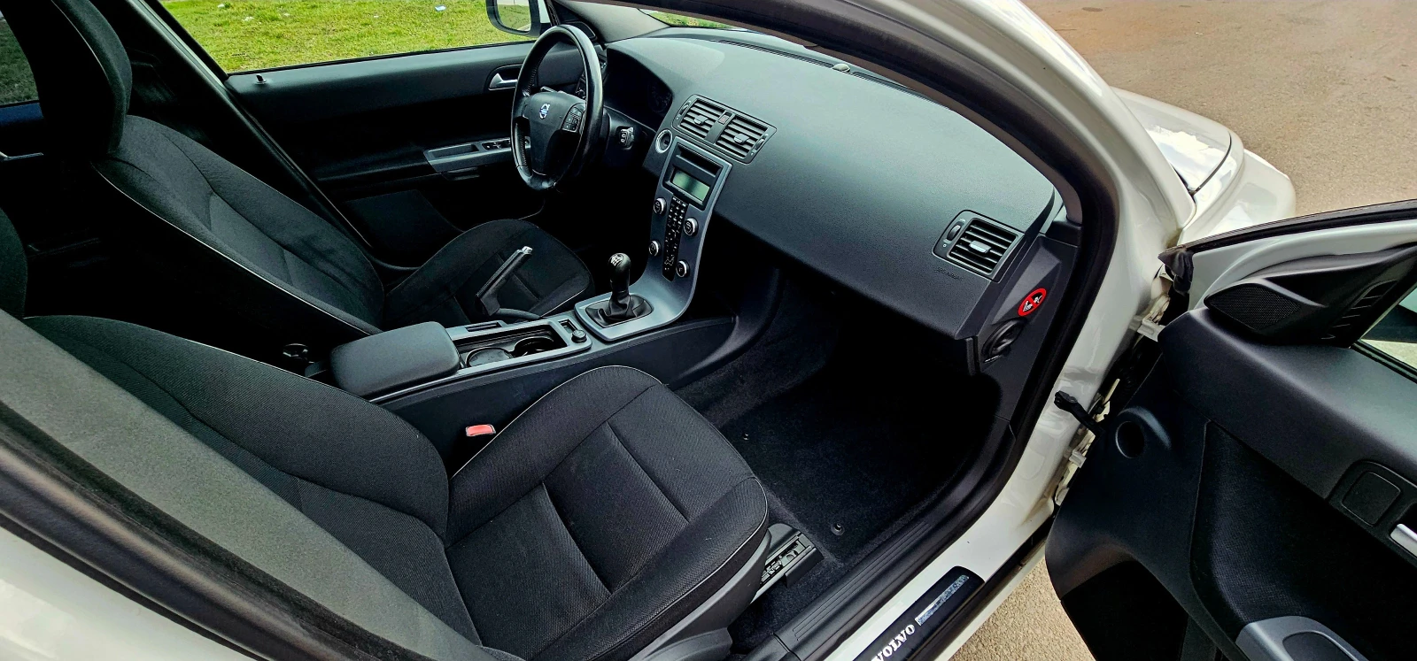 Volvo V50 1600, снимка 11 - Автомобили и джипове - 53694338