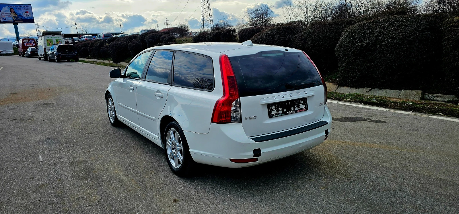 Volvo V50 1600 - изображение 2