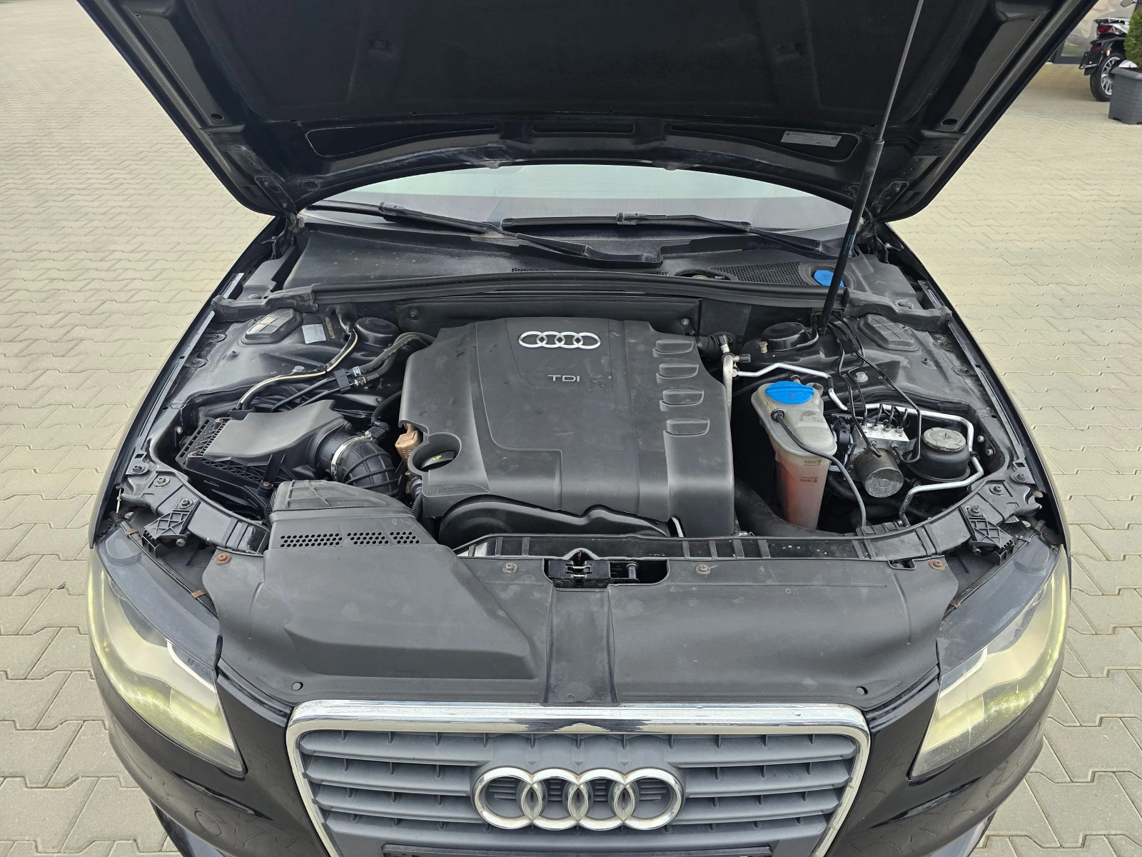 Audi A4 2.0TDI,  143к.с., Автомат, 2011г., снимка 15 - Автомобили и джипове - 53971399