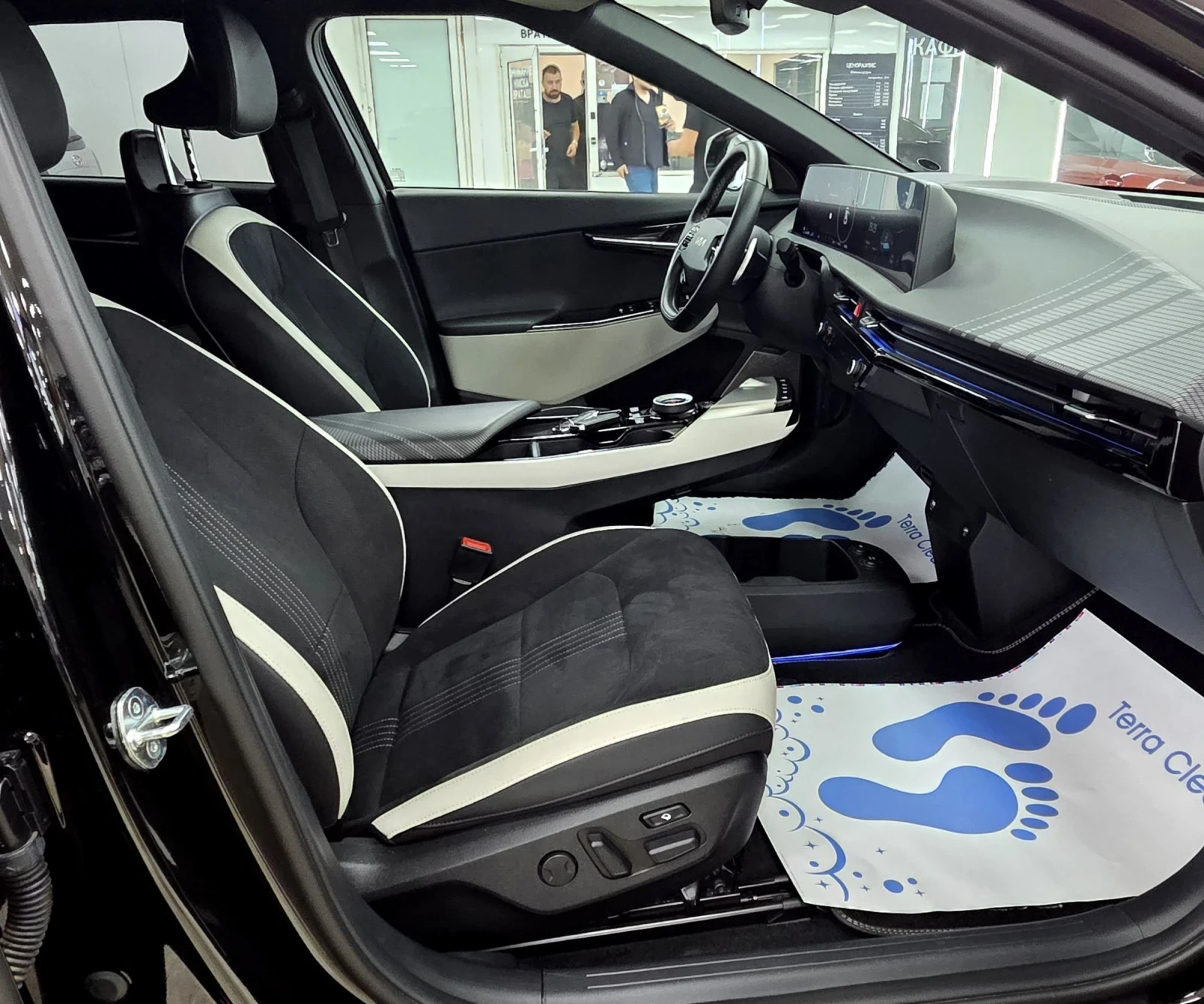 Kia EV6 AWD/GT line/12.2023/Pano/����� �������� ������� | Mobile.bg � ����������� 11