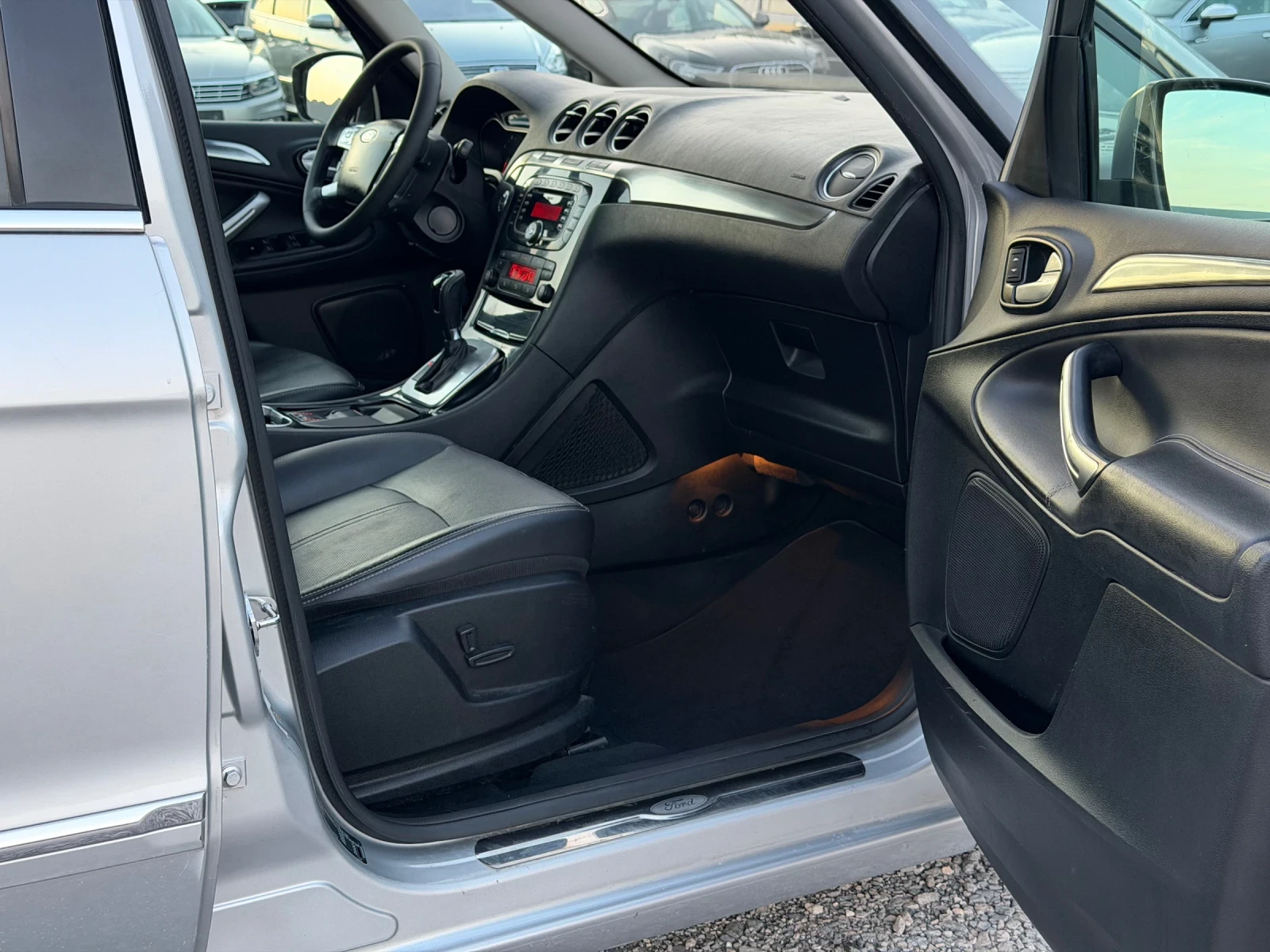 Ford Galaxy 2.0TDCi 163к.с * GHIA* , снимка 10 - Автомобили и джипове - 54843072