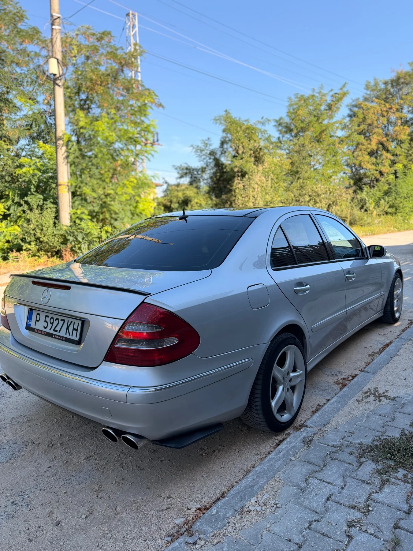 Mercedes-Benz E 270, снимка 2 - Автомобили и джипове - 56004356