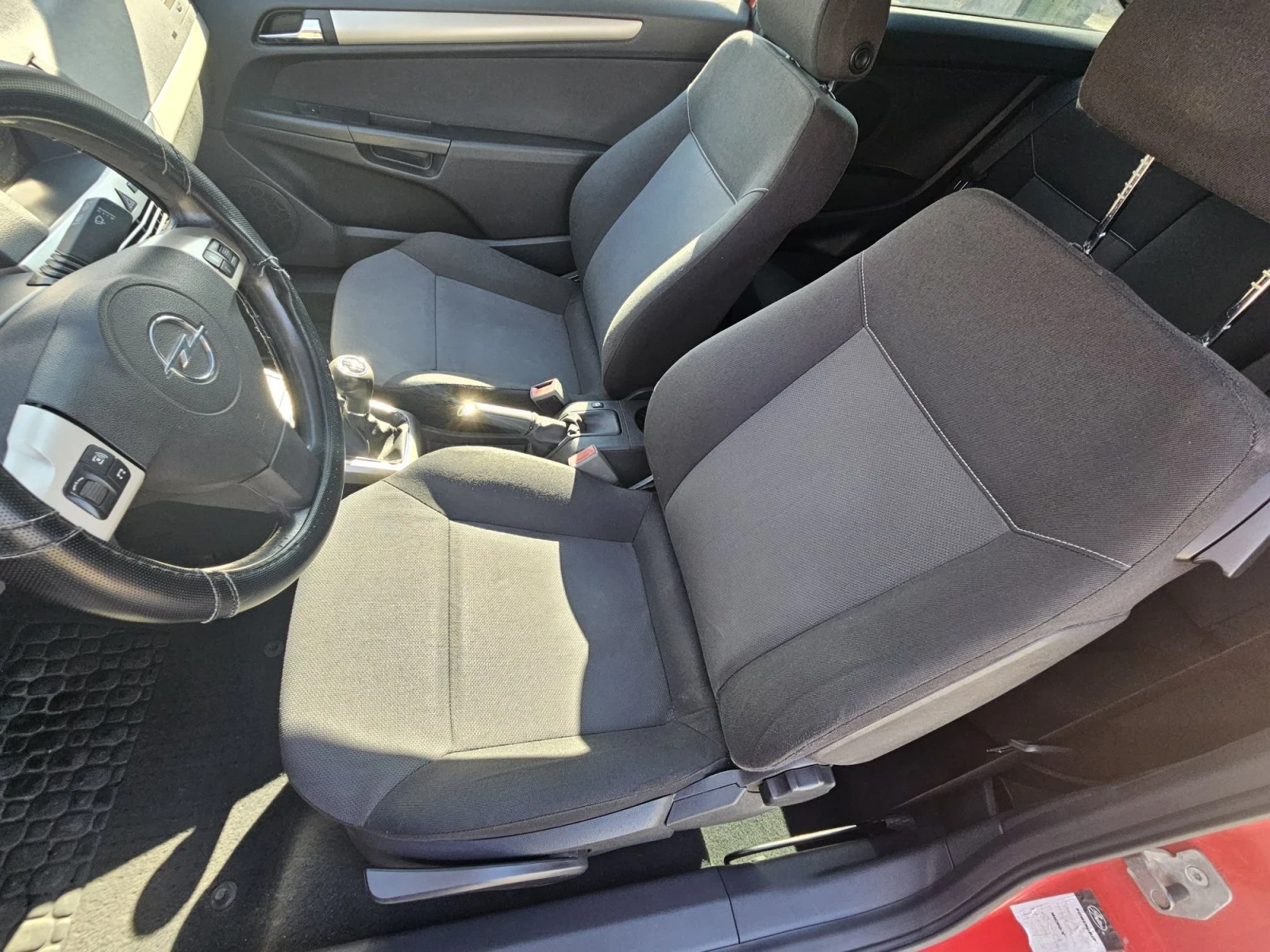 Opel Astra 1.7 CDTI  110кс, снимка 11 - Автомобили и джипове - 56158934