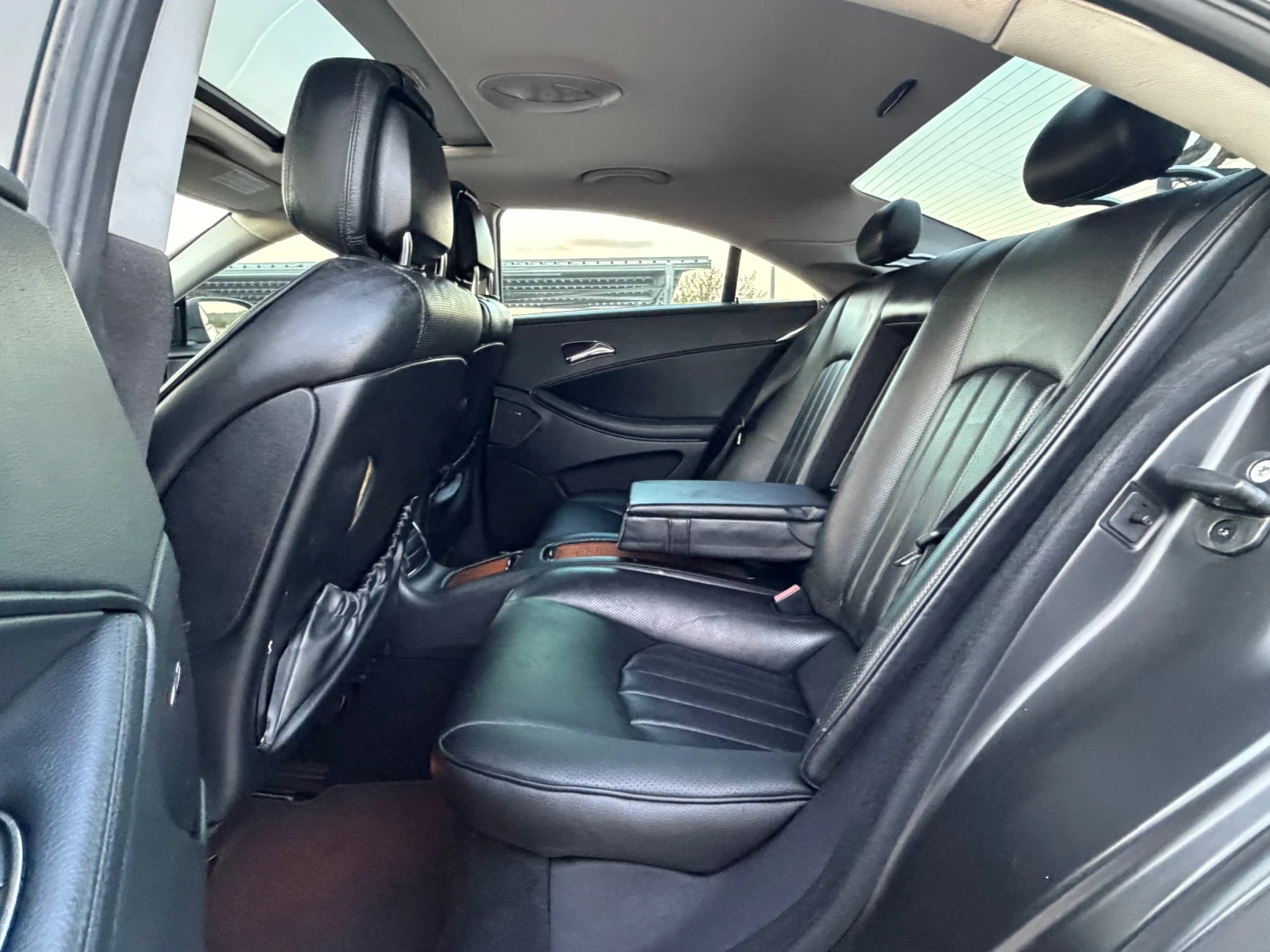 Mercedes-Benz CLS 320 ИТАЛИЯ АВТОМАТ, снимка 7 - Автомобили и джипове - 56268613
