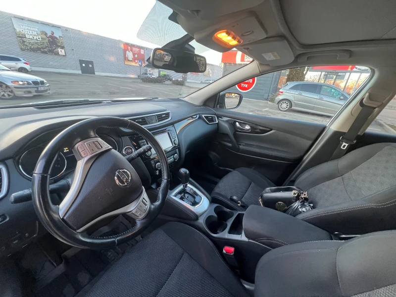 Nissan Qashqai, снимка 8 - Автомобили и джипове - 48796647