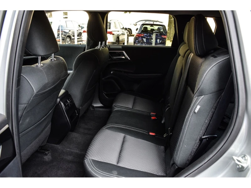 Mitsubishi Outlander ES * * CARFAX * * АВТО КРЕДИТ * * , снимка 14 - Автомобили и джипове - 52674546