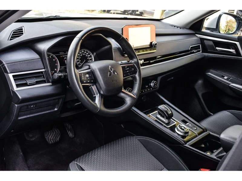 Mitsubishi Outlander ES * * CARFAX * * АВТО КРЕДИТ * * , снимка 9 - Автомобили и джипове - 52674546