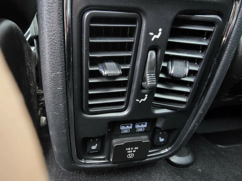 Jeep Grand cherokee Overland 4WD, снимка 15 - Автомобили и джипове - 53124406