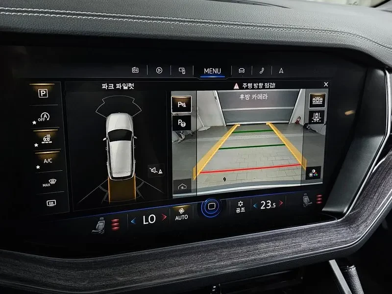 VW Touareg 3.0 Tdi Premium, снимка 15 - Автомобили и джипове - 55610873