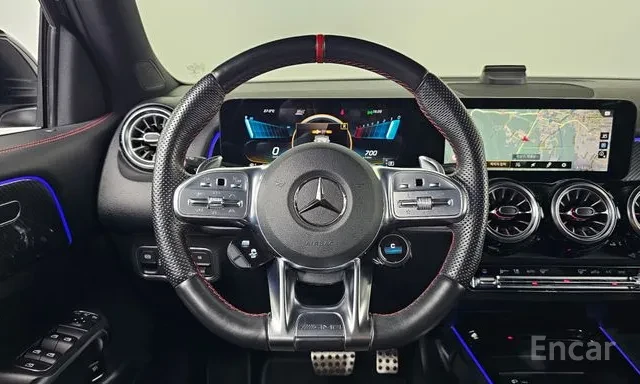 Mercedes-Benz GLB35AMG 4M* ПОДГРЕВ* DISTR* AMBIENT* DIGITAL* PANO* КАМ, снимка 12 - Автомобили и джипове - 55742650