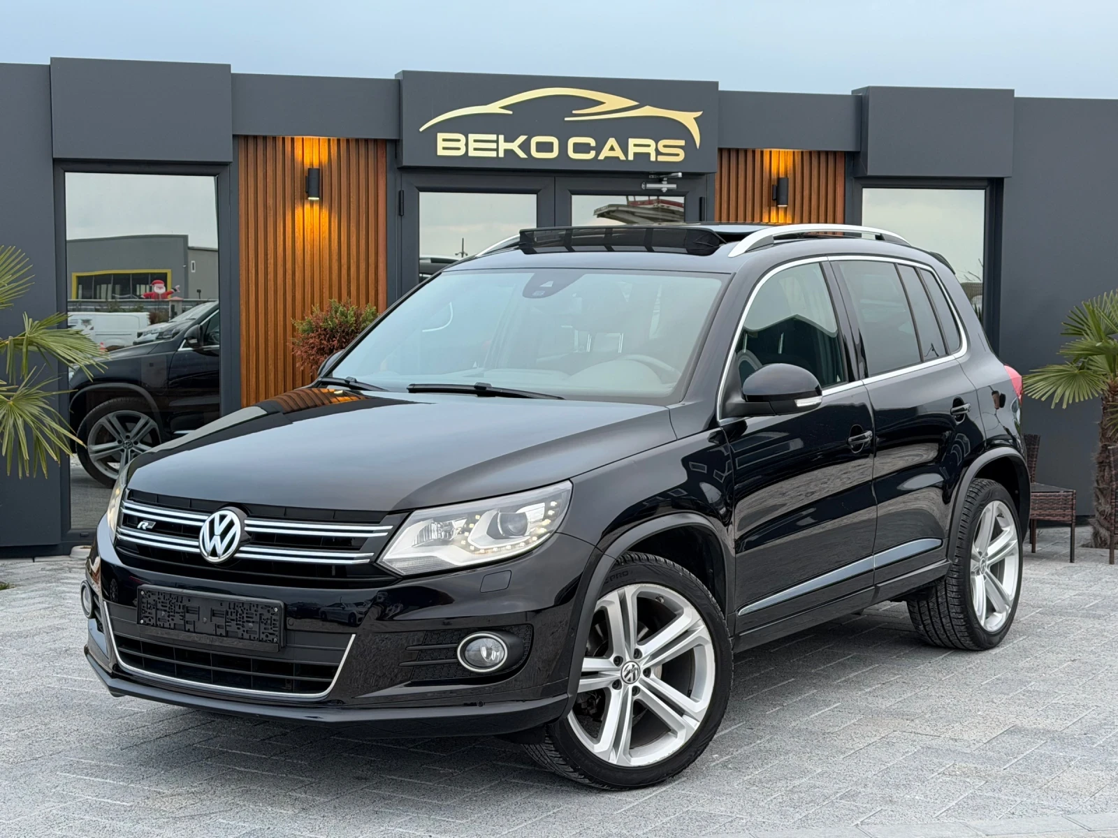 VW Tiguan Нов внос от Холандия//R-line//безупречна!, снимка 1