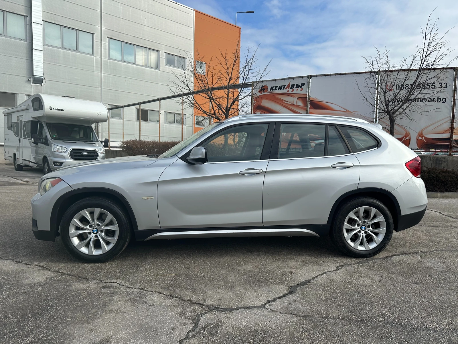 BMW X1 XDrive 28I 305 к.с. - изображение 2