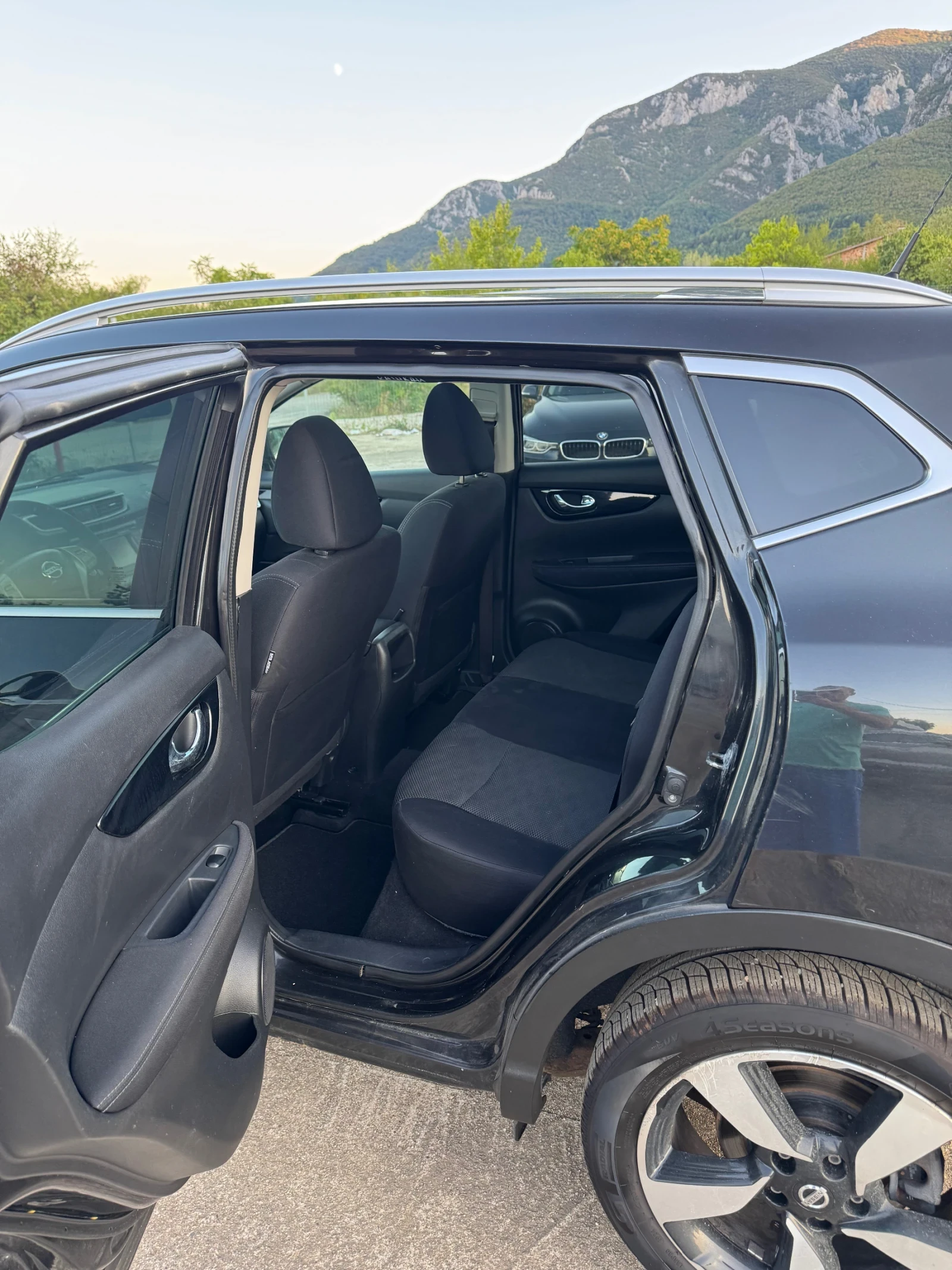 Nissan Qashqai Панорама, камера 360, 4x4  - изображение 6