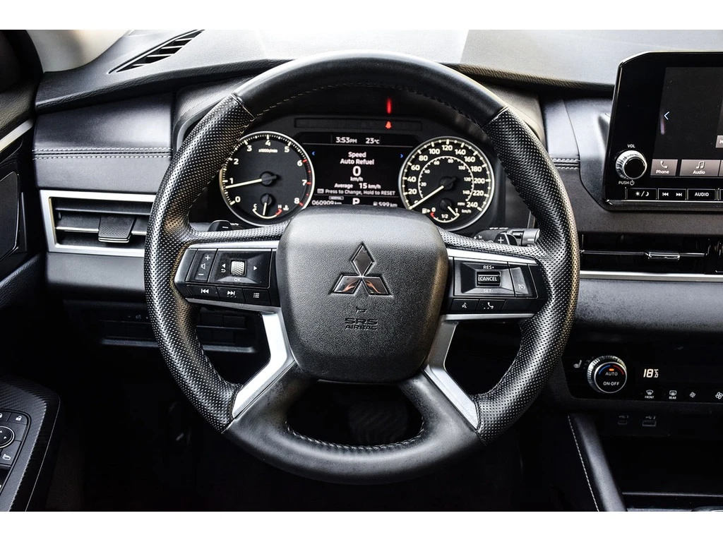Mitsubishi Outlander ES * * CARFAX * * ���� ������ * *  | Mobile.bg � ����������� 11