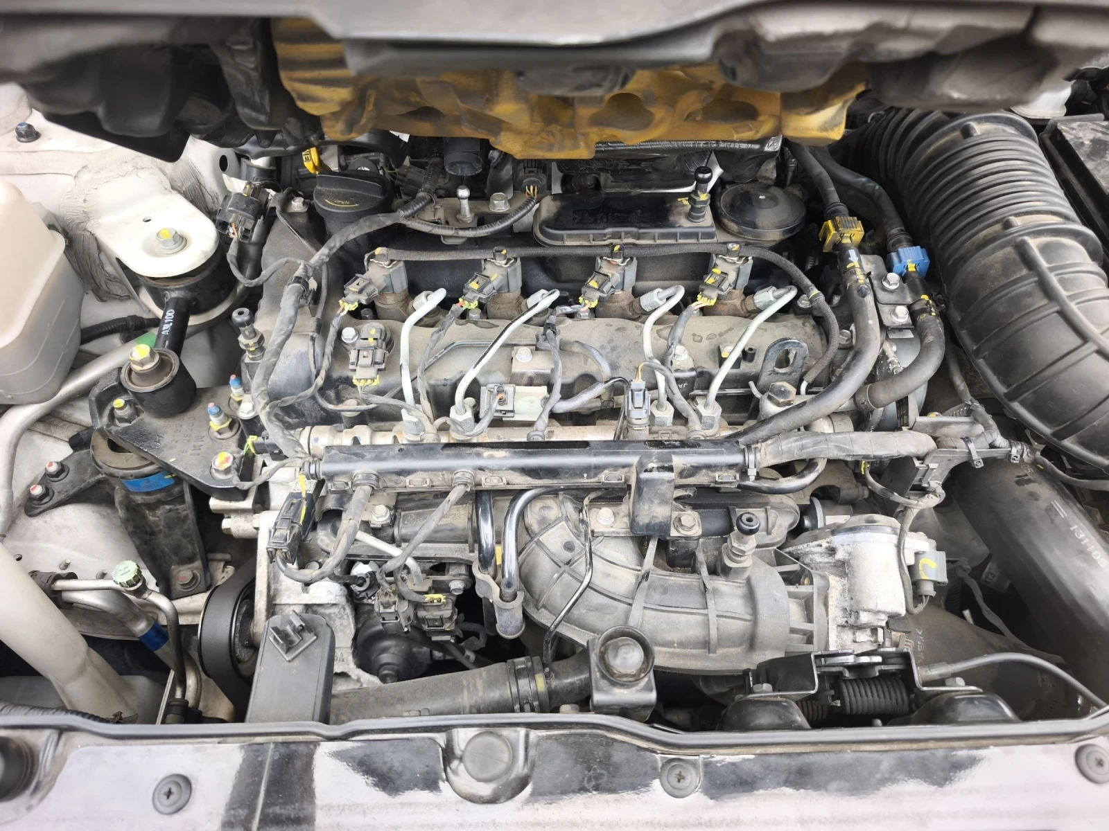 Hyundai IX35 2.0d 4x4 134000km  FACE NEW !!, снимка 14 - Автомобили и джипове - 54458565
