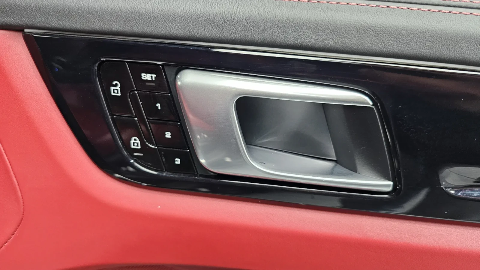 Porsche Cayenne * MATRIX * DIS * ОБДУХВАНЕ ОТЗАД * BOSE * 360, снимка 8 - Автомобили и джипове - 54699448