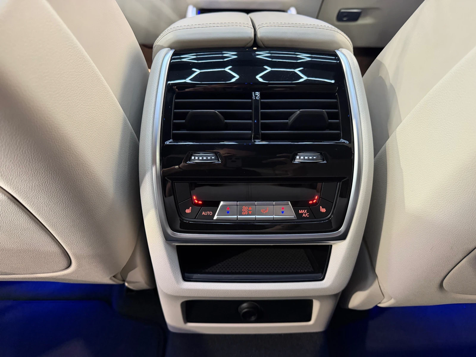 BMW X6 M60i xDrive* MAXTON* SWAROV* B&W* ��������* M PACK | Mobile.bg � ����������� 5