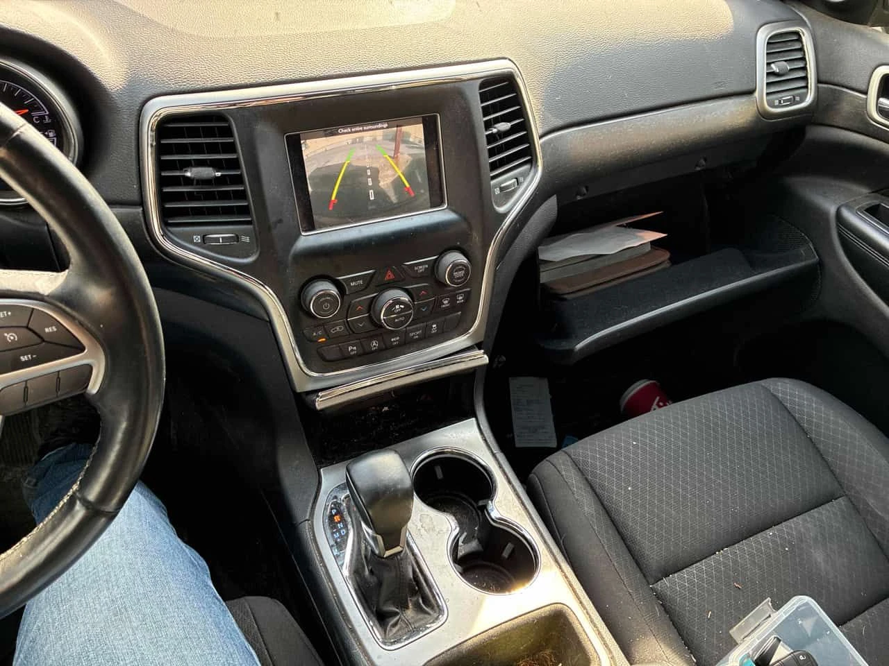 Jeep Grand cherokee * Laredo * CARFAX * ПОДГРЕВИ * KEYLESS, снимка 9 - Автомобили и джипове - 54930142