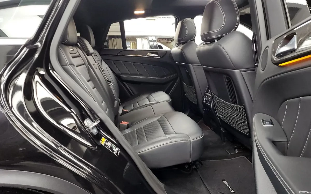 Mercedes-Benz GLE 63 S AMG 4MATIC| HARMAN| DISTRONIC| CARBON| ПАНО| 360 КАМЕР, снимка 12 - Автомобили и джипове - 55051290