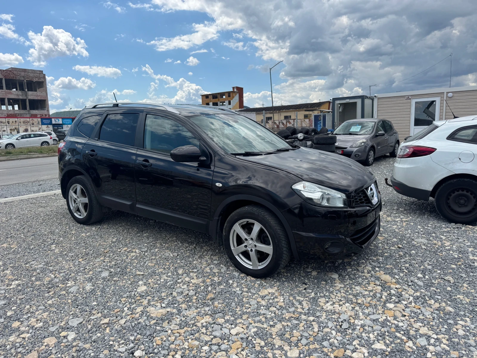 Nissan Qashqai, снимка 3 - Автомобили и джипове - 55201128