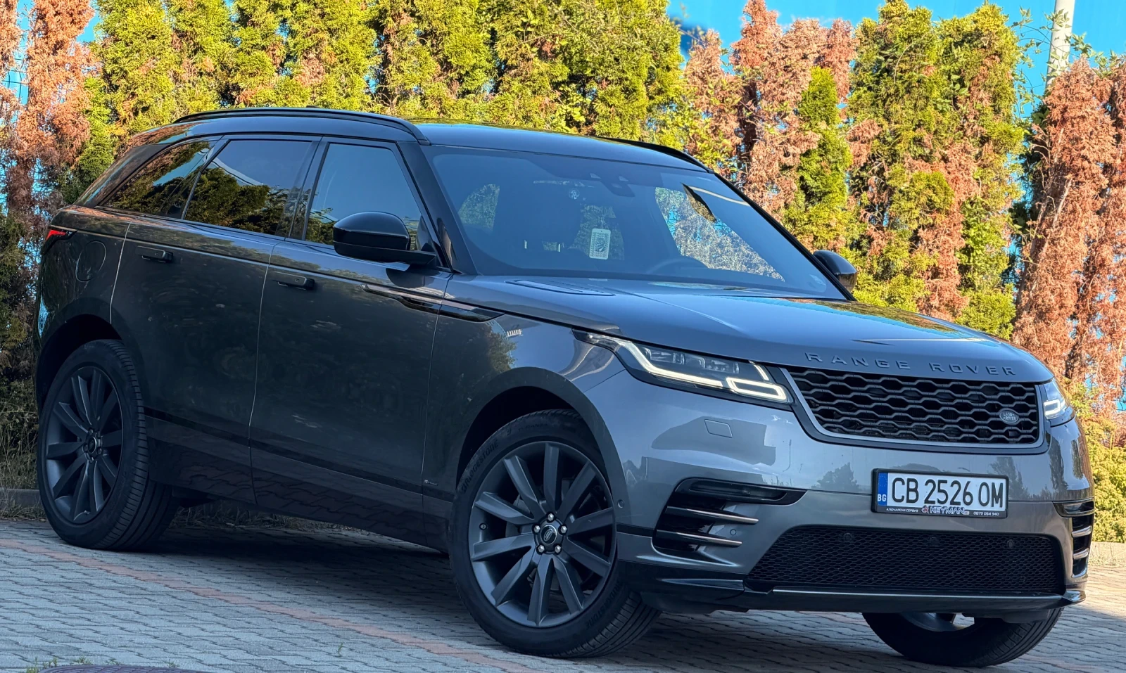 Land Rover Range Rover Velar D300 V6 HSE R-Dynamic История!, снимка 4 - Автомобили и джипове - 55505367