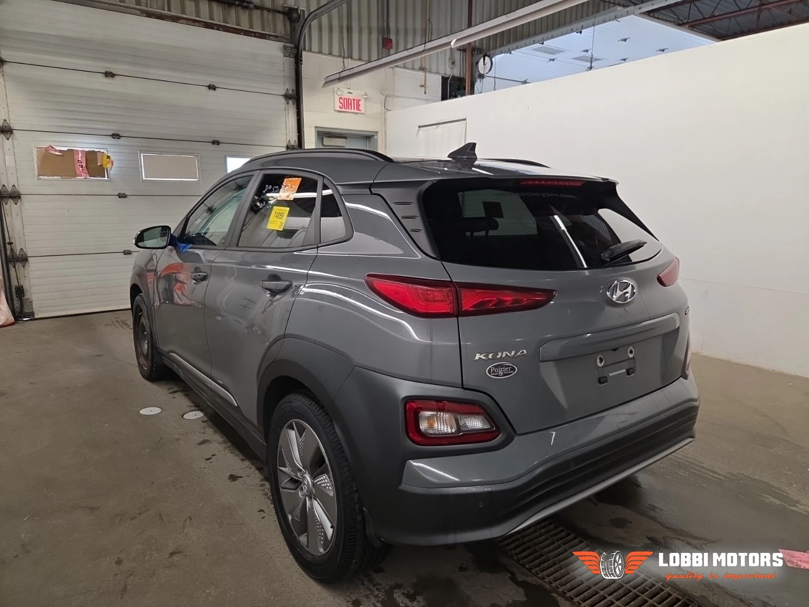 Hyundai Kona, снимка 4 - Автомобили и джипове - 56163648