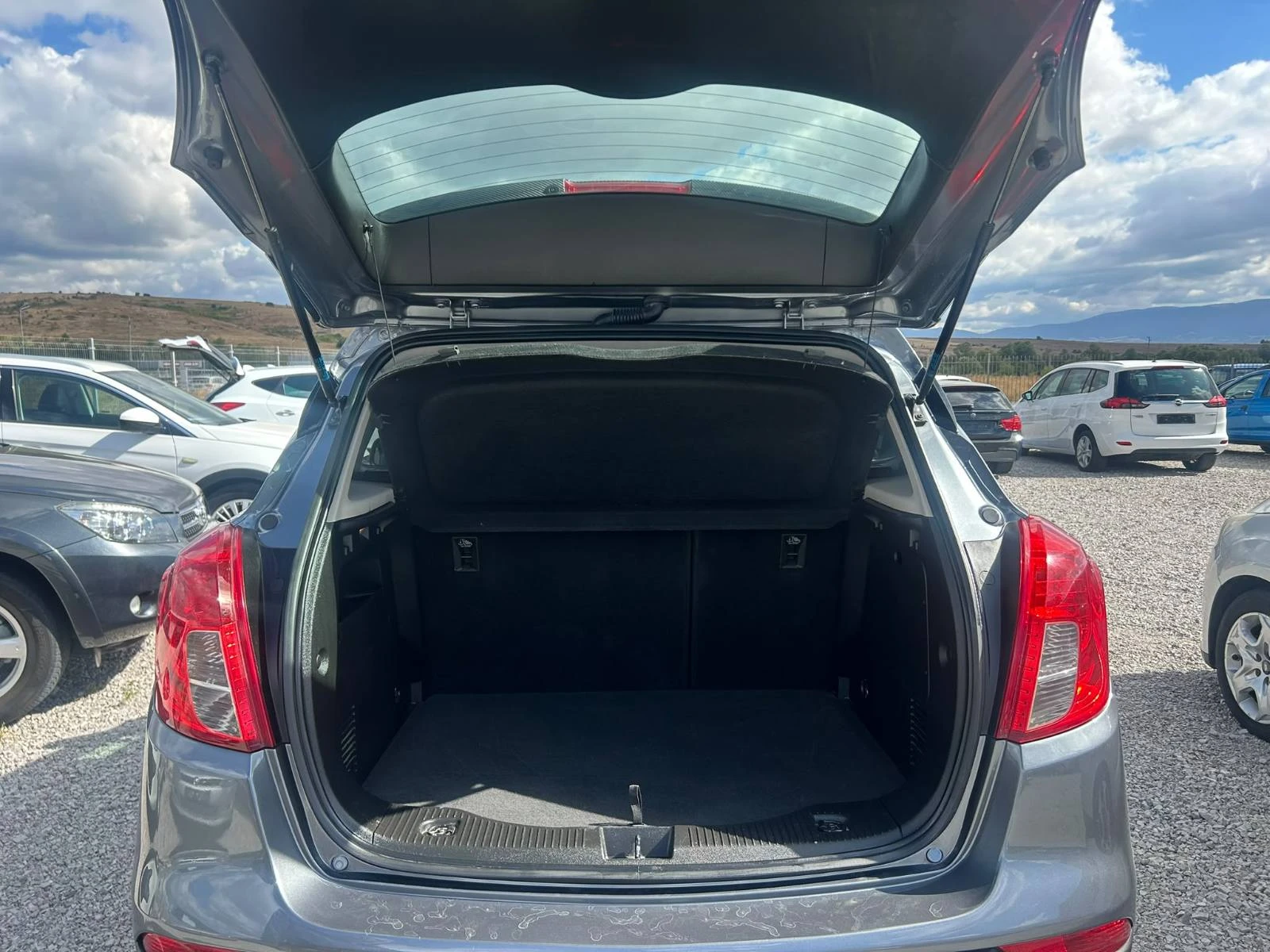 Opel Mokka, снимка 6 - Автомобили и джипове - 56230571