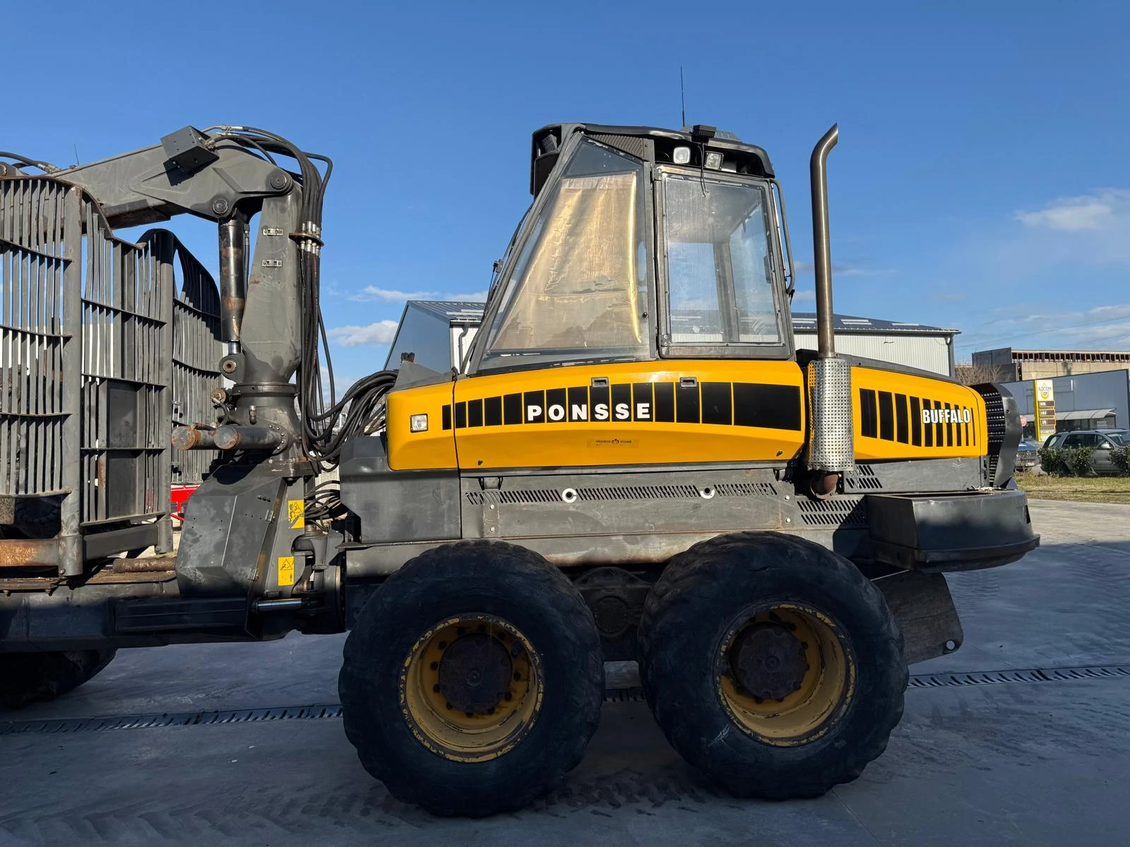 �������������� ������ ������ �� ���������� Buffalo | Mobile.bg � ����������� 11