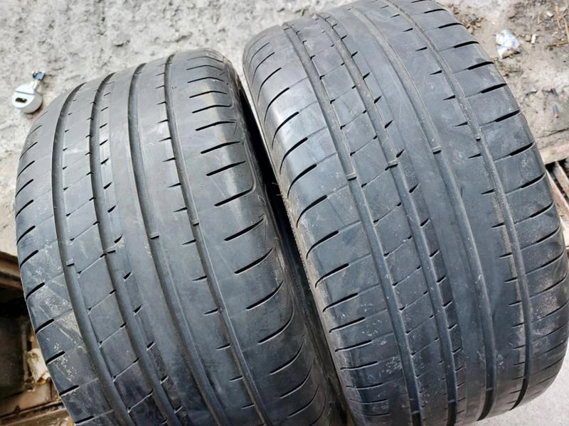 Гуми Летни 255/40R18, снимка 2 - Гуми и джанти - 37110333