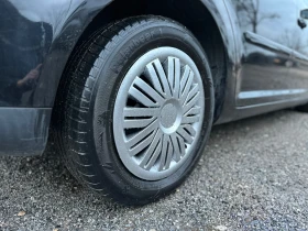 VW Touran 7-места - 4799 лв. / 2453.69 € - 31233369 14