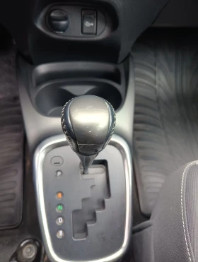 Toyota Yaris Hybrid  - 7999 € / 15644.68 лв. - 62035996 14