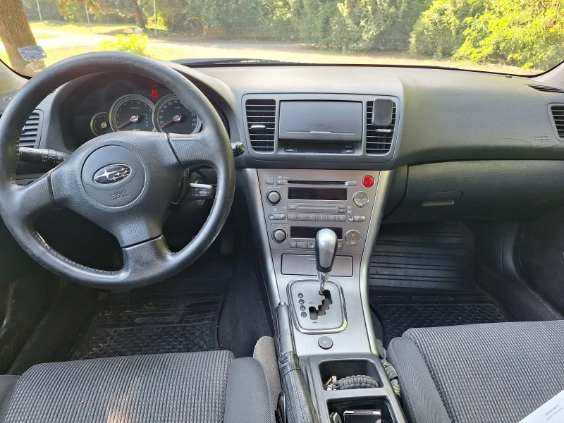 Subaru Outback Газ/Бензин 2.5 , снимка 9 - Автомобили и джипове - 47059167