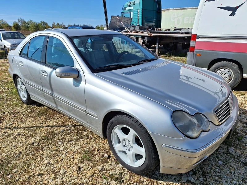 Mercedes-Benz C 220 C220 cdi avangard, снимка 3 - Автомобили и джипове - 47580259