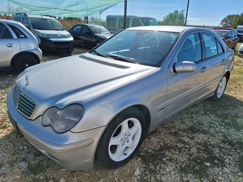 Mercedes-Benz C 220 C220 cdi avangard, снимка 4 - Автомобили и джипове - 47580259