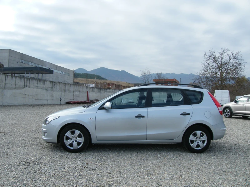 Hyundai I30 1.6CRDI, снимка 6 - Автомобили и джипове - 47958333