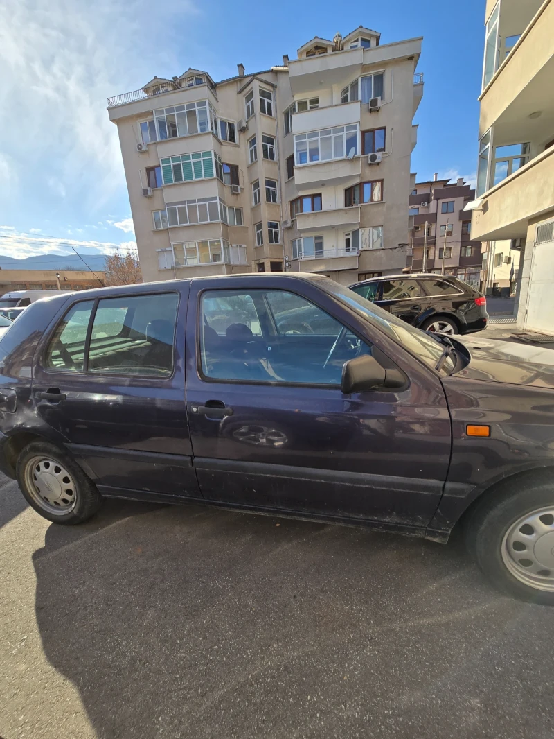 VW Golf, снимка 3 - Автомобили и джипове - 48933219