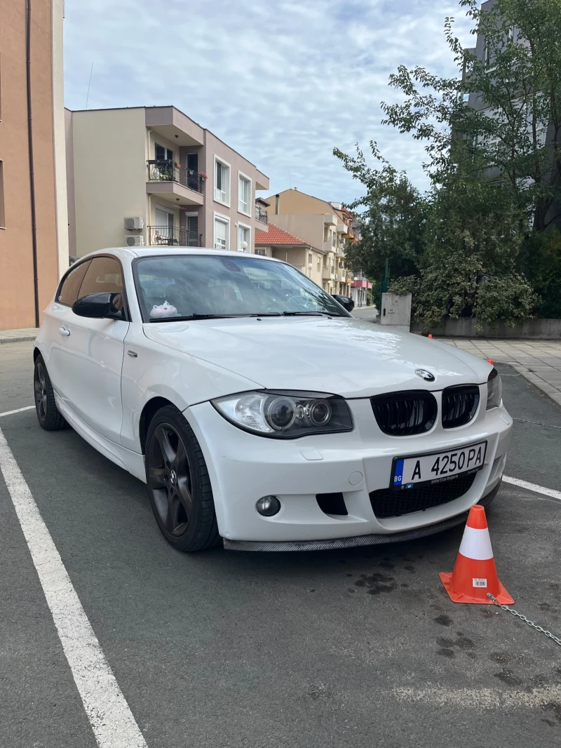 BMW 120 2.0i, снимка 8 - Автомобили и джипове - 49355594