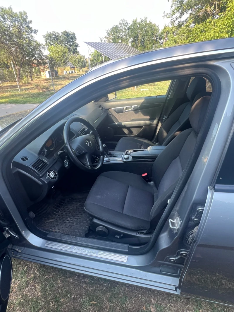 Mercedes-Benz C 200, снимка 9 - Автомобили и джипове - 52256889