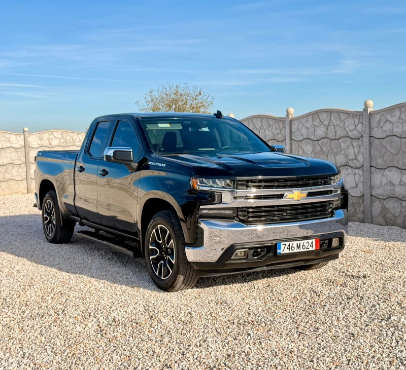 Chevrolet Silverado 1500 5, 3 V8, снимка 2 - Автомобили и джипове - 52247186
