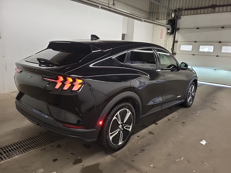 Ford Mustang Mach-E SELECT * * CARFAX * * АВТО КРЕДИТ * * , снимка 3 - Автомобили и джипове - 52721733