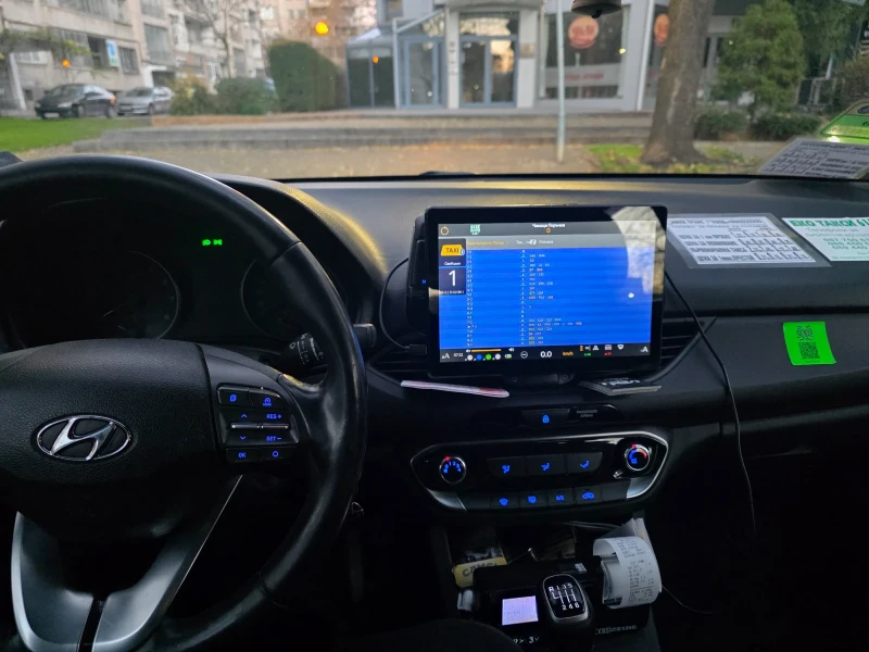 Hyundai I30 1.4 i 100к.с., снимка 11 - Автомобили и джипове - 52771415