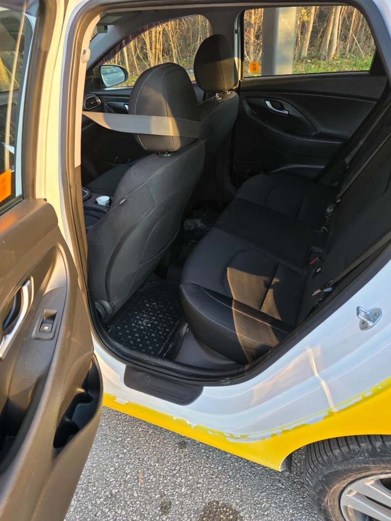 Hyundai I30 1.4 i 100к.с., снимка 14 - Автомобили и джипове - 52771415