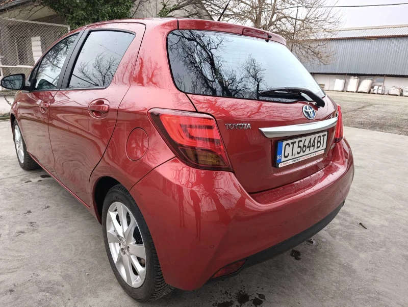 Toyota Yaris Hybrid , снимка 6 - Автомобили и джипове - 53275192