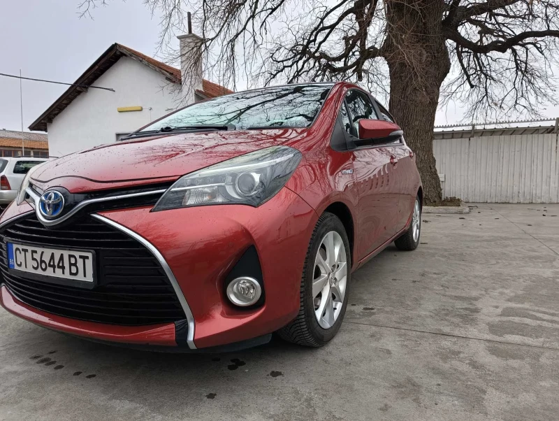 Toyota Yaris Hybrid , снимка 3 - Автомобили и джипове - 53275192