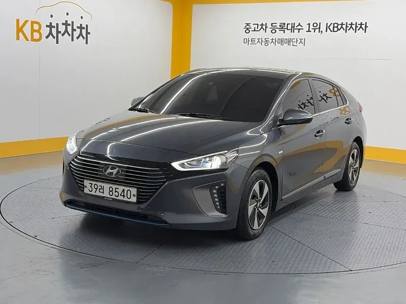 Hyundai Ioniq HYBRID Q