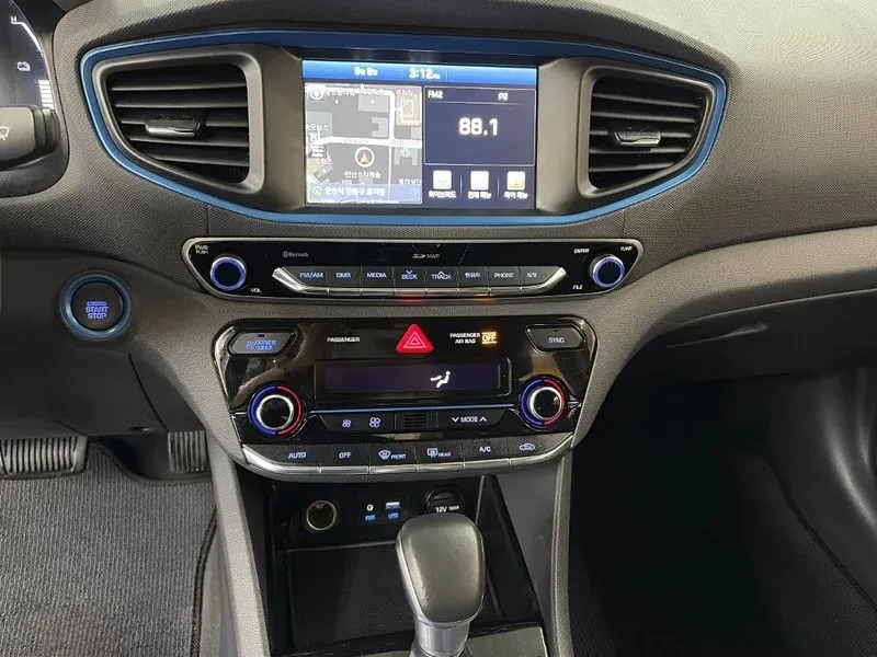 Hyundai Ioniq HYBRID Q, снимка 10 - Автомобили и джипове - 56304296