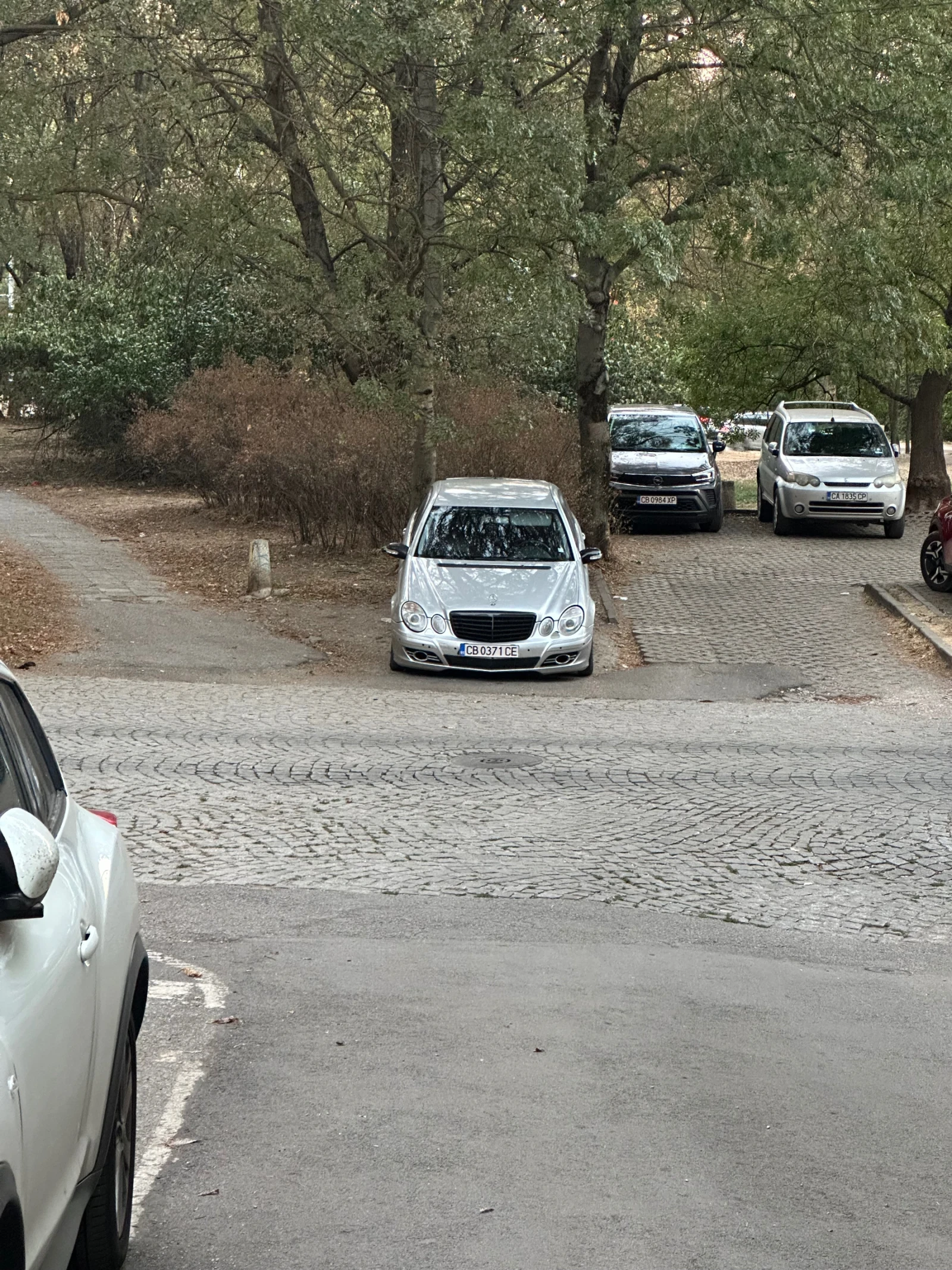 Mercedes-Benz E 320, снимка 1