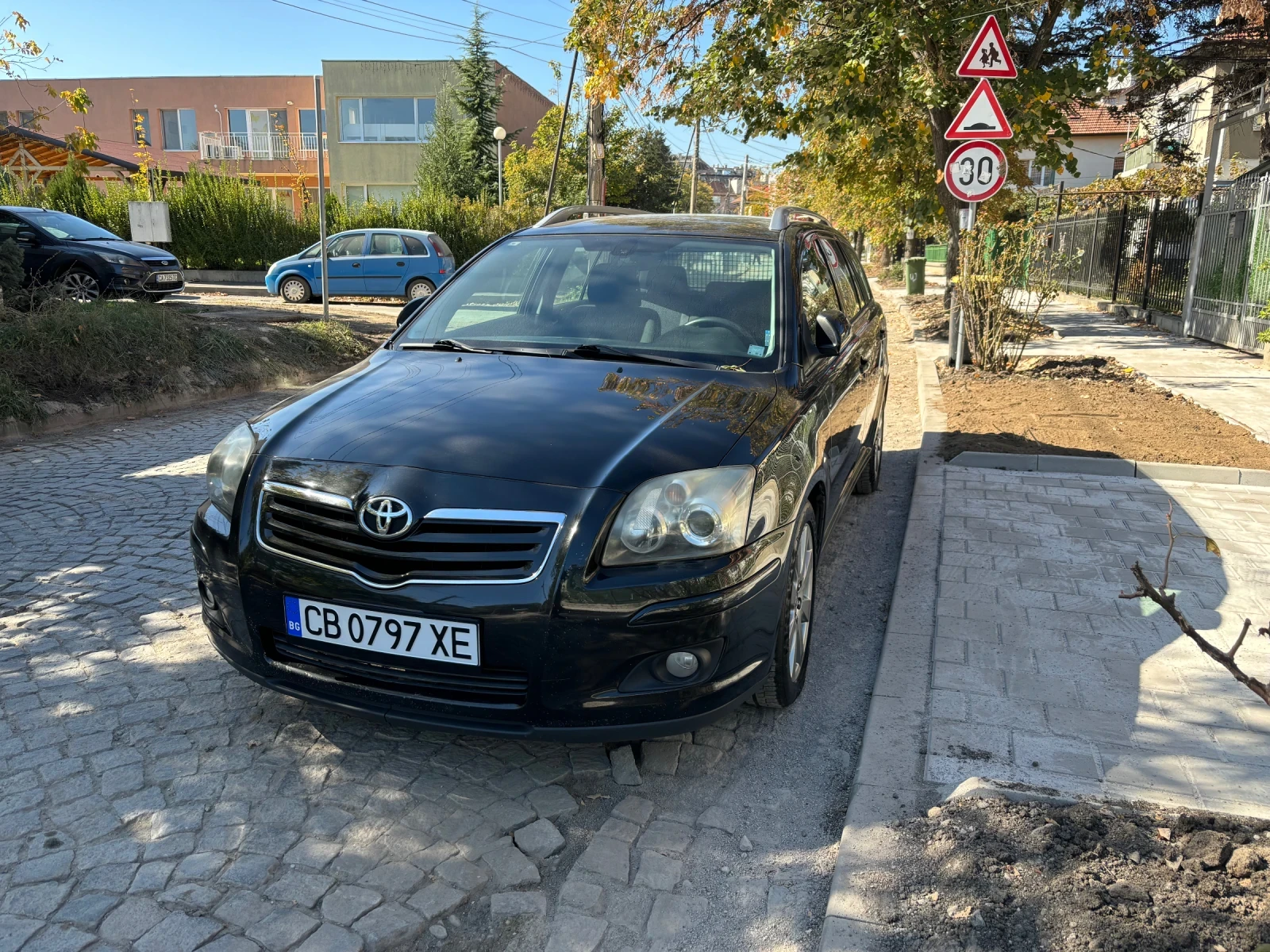 Toyota Avensis 2.0 D4D 126 к.с - изображение 3