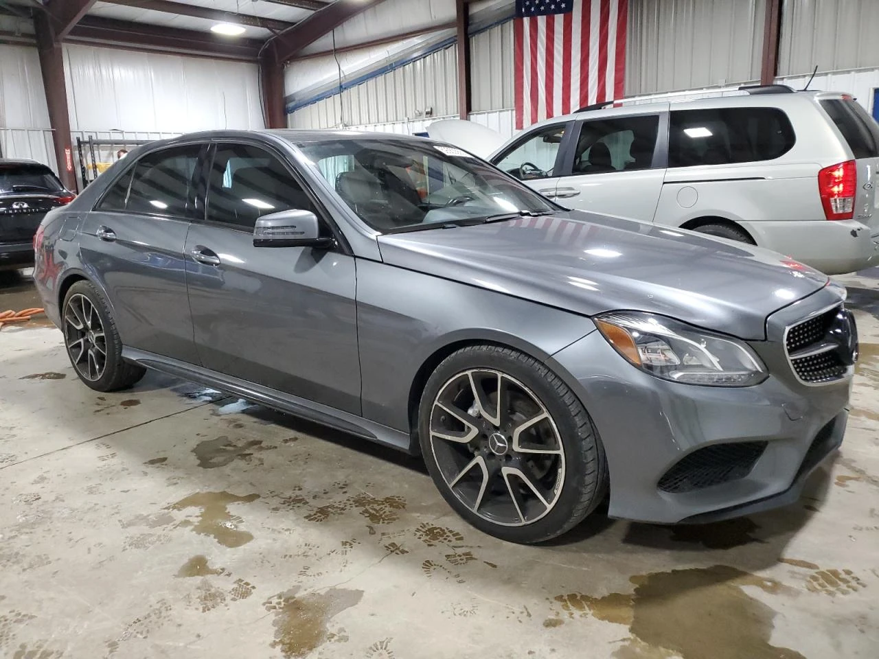 Mercedes-Benz E 350  - изображение 5