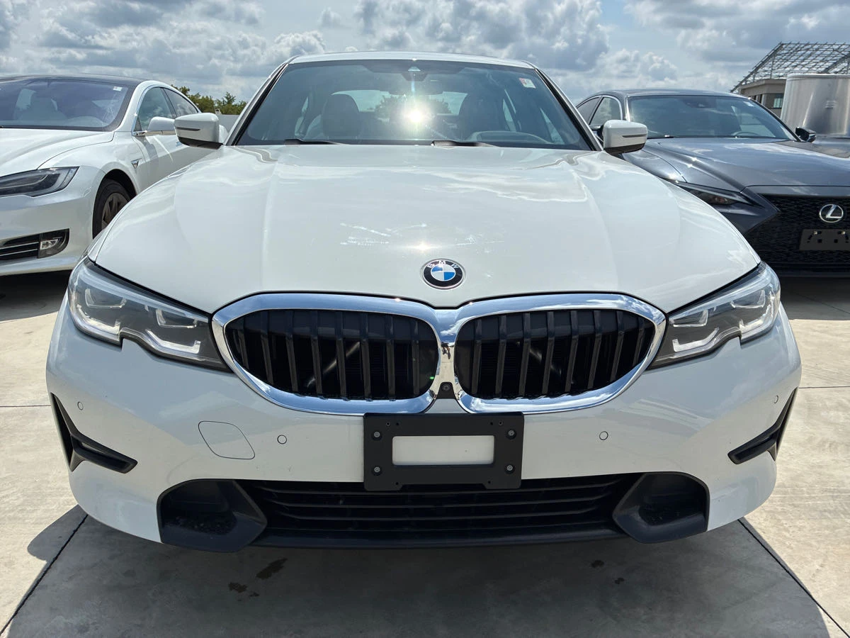 BMW 330 * XDRIVE * CARFAX * БЕЗ ПЪРВОНАЧАЛНА ВНОСКА - изображение 2